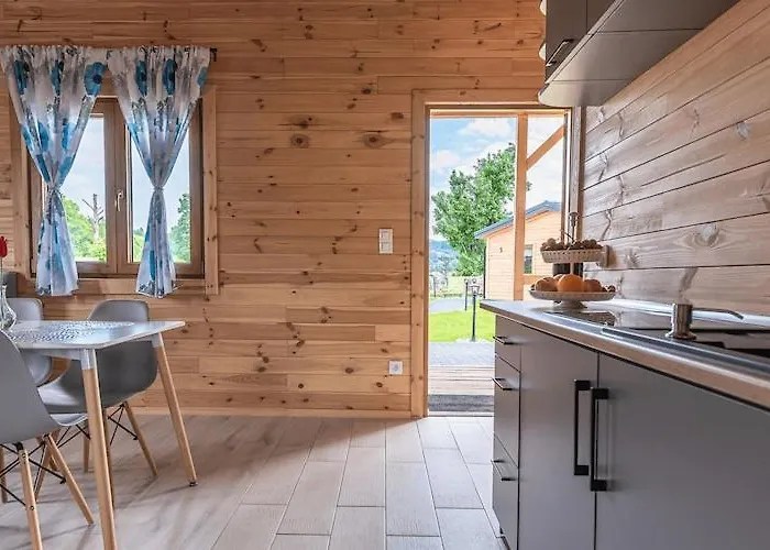 In With Panoramic Views *